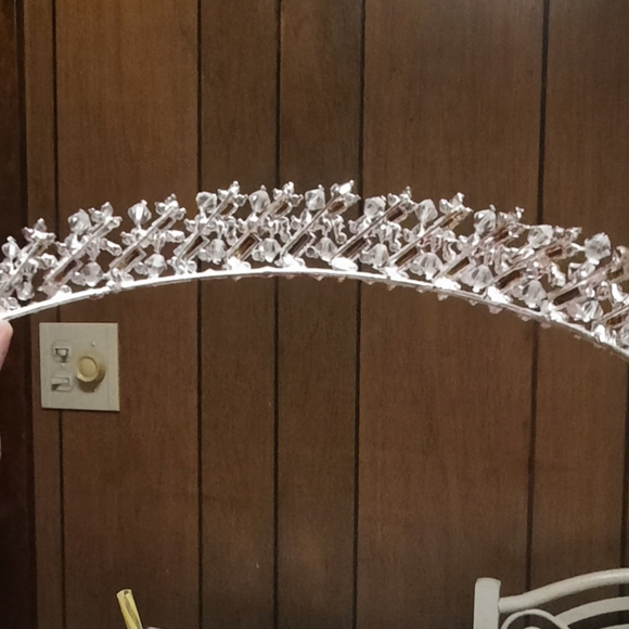 Tiara - Picture 4 of 5